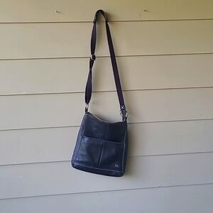 Black the Sac crossbody